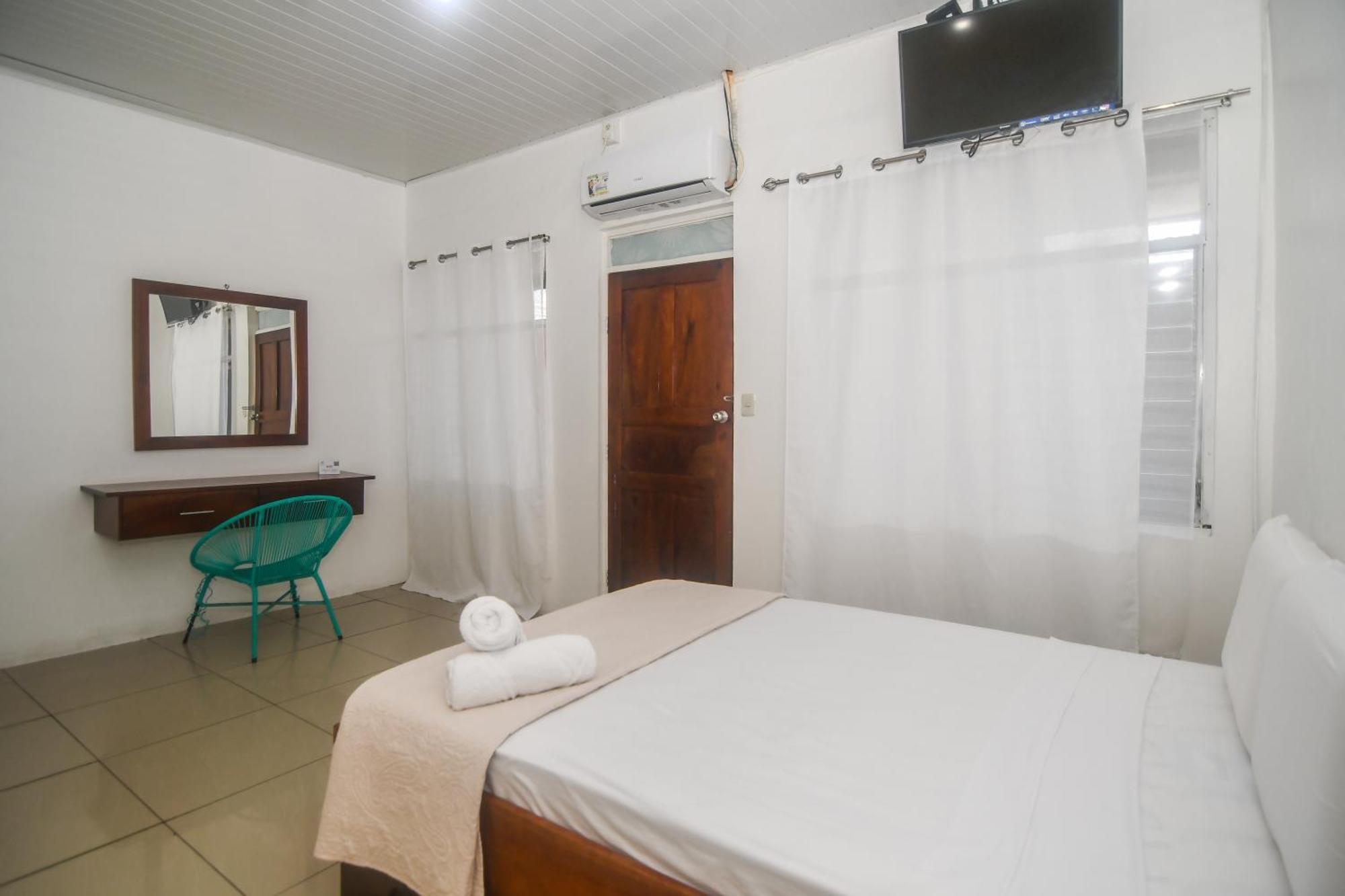 Puntarenas Bed & Coffee By Aldea Hotel Exterior photo